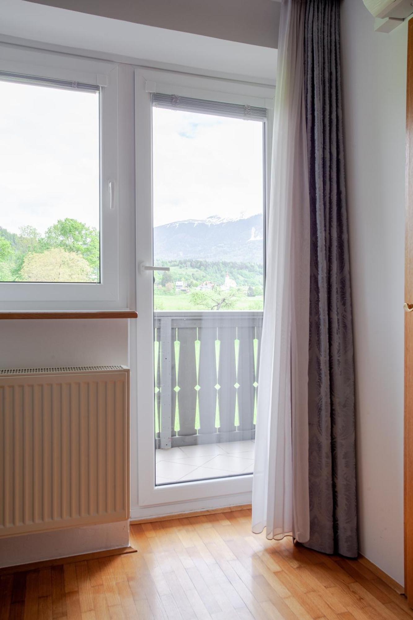 Pension Bled Exteriör bild